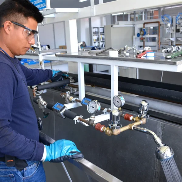 Más que un Producto: El Estricto Control de Calidad que Nace en Ecuador