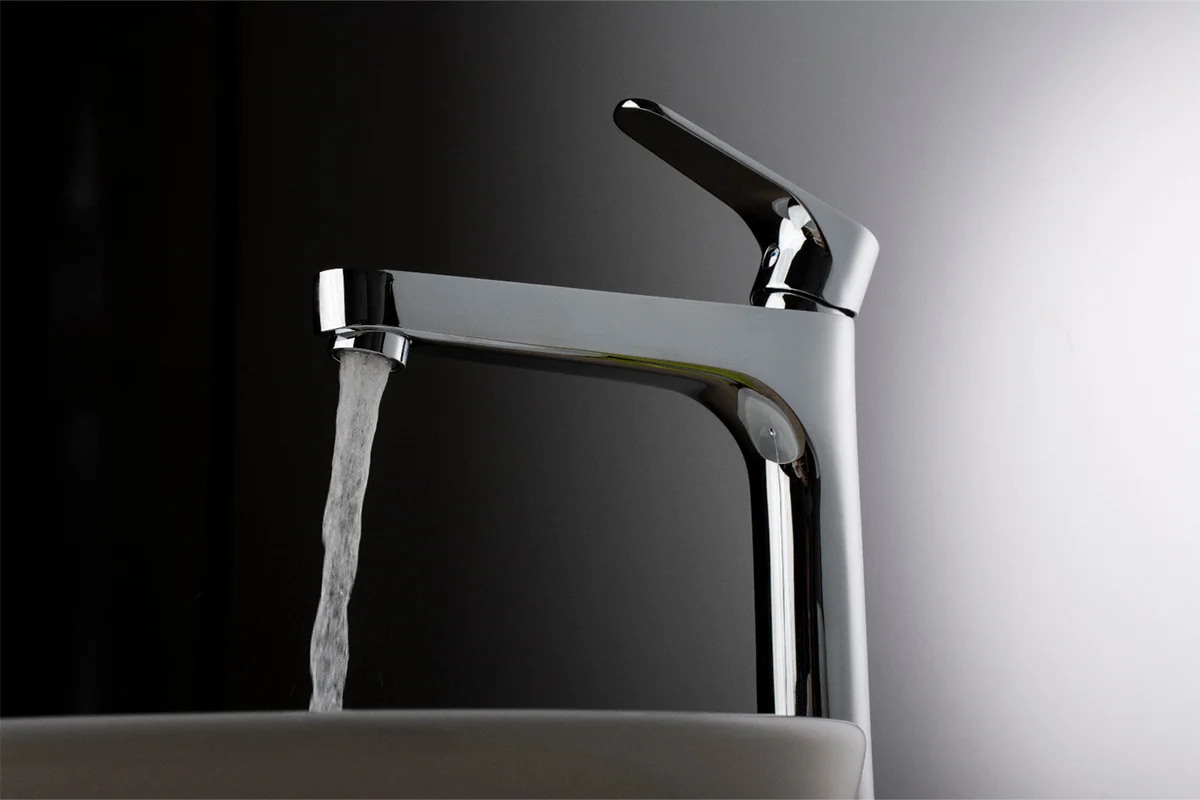 La Mejor grifería para ahorrar agua este 2026: Guía de aireadores y bajo consumo