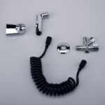 24046-llave-angular-de-3-vias-con-duchador-manual_imagen-producto-secundaria_19-15