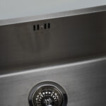 25382-fregadero-un-pozo-sin-escurridor-76-cm-pvd-gun_imagen-producto-extras_12-