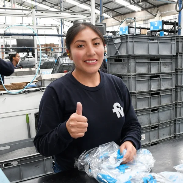 Manos Ecuatorianas, Calidad Global_ El Motor Humano Detrás de la Grifería de tu Casa